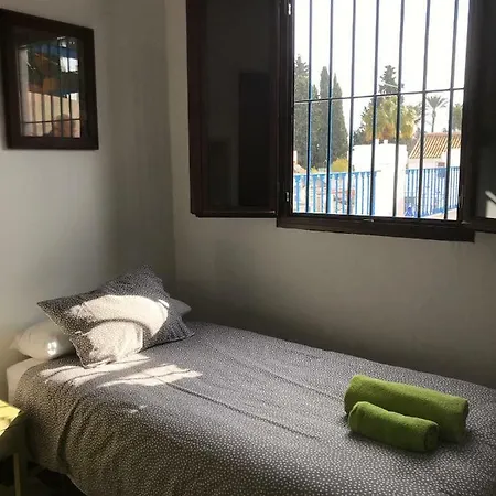 Plaza Elvira Atico- Penthouse Next To Cathedral Apartment